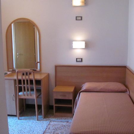 Albergo Moretti Senigallia Ngoại thất bức ảnh