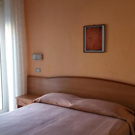 Albergo Moretti Senigallia Ngoại thất bức ảnh