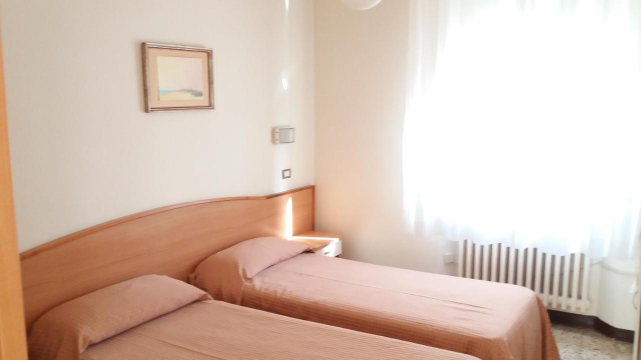Albergo Moretti Senigallia Ngoại thất bức ảnh