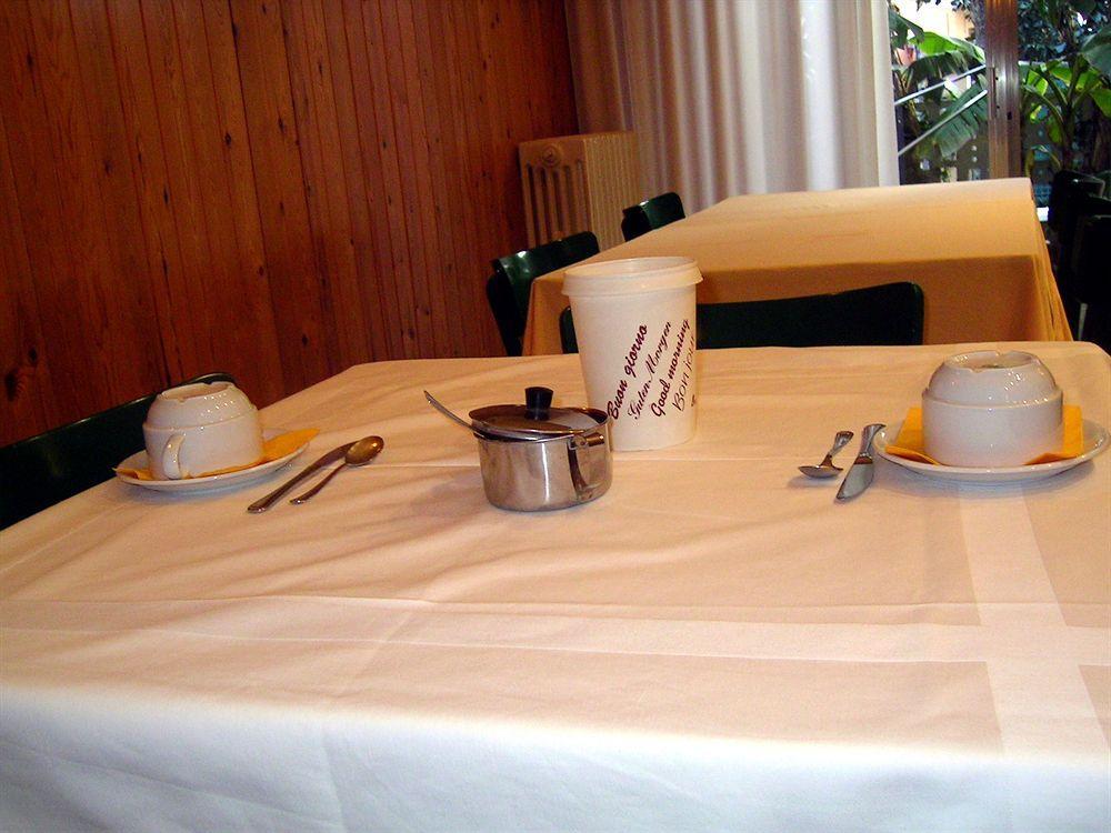 Albergo Moretti Senigallia Ngoại thất bức ảnh
