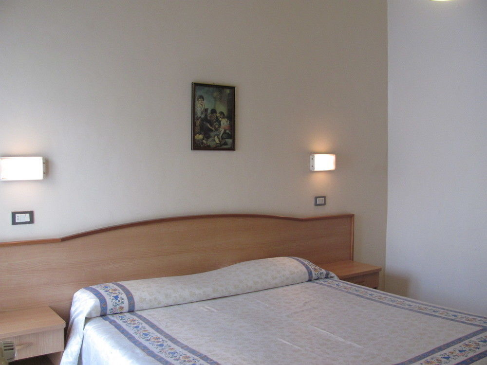 Albergo Moretti Senigallia Ngoại thất bức ảnh
